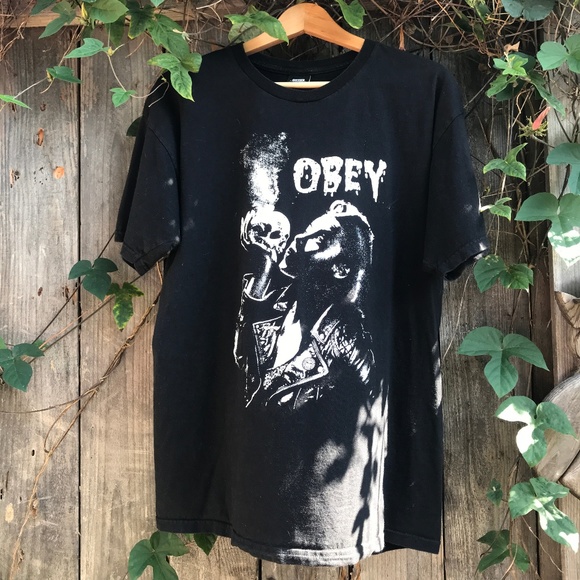 Obey Other - Obey Black & White Woman Graphic Skull Tee L
